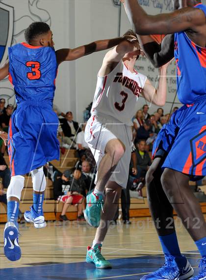 Thumbnail 1 in Rainier Beach vs. Harvard-Westlake (MaxPreps Holiday Classic) photogallery.