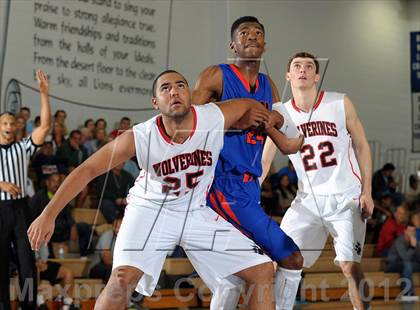 Thumbnail 1 in Rainier Beach vs. Harvard-Westlake (MaxPreps Holiday Classic) photogallery.