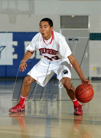 Thumbnail 1 in Rainier Beach vs. Harvard-Westlake (MaxPreps Holiday Classic) photogallery.