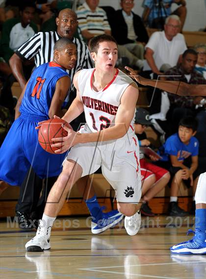 Thumbnail 2 in Rainier Beach vs. Harvard-Westlake (MaxPreps Holiday Classic) photogallery.
