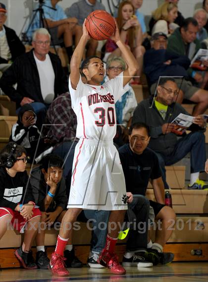 Thumbnail 3 in Rainier Beach vs. Harvard-Westlake (MaxPreps Holiday Classic) photogallery.