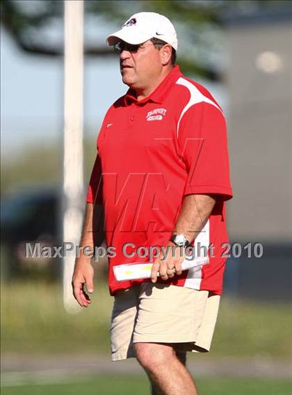 Thumbnail 3 in Rush-Henrietta vs. Fairport (Section 5 Class A Semifinal) photogallery.