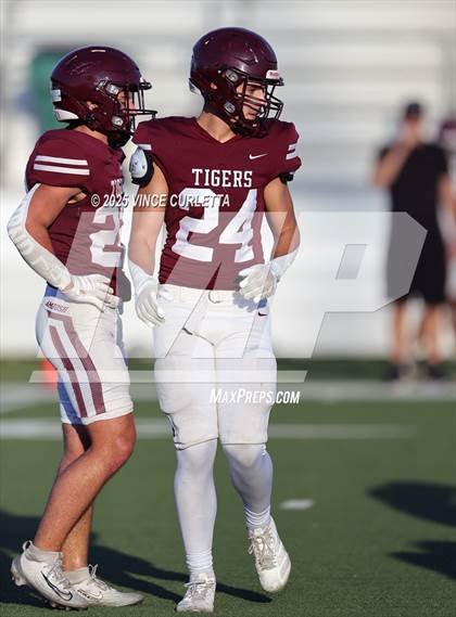 Thumbnail 2 in JV: Austin @ Dripping Springs photogallery.