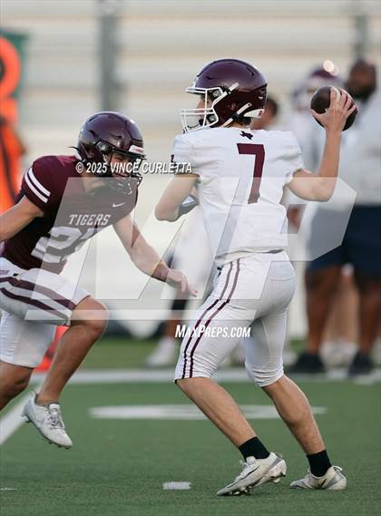 Thumbnail 2 in JV: Austin @ Dripping Springs photogallery.