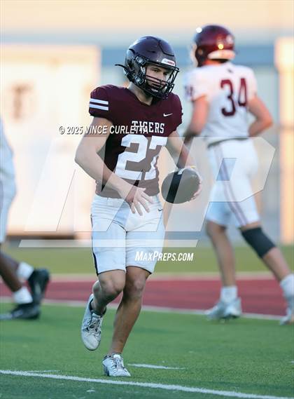 Thumbnail 2 in JV: Austin @ Dripping Springs photogallery.