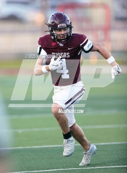 Thumbnail 1 in JV: Austin @ Dripping Springs photogallery.
