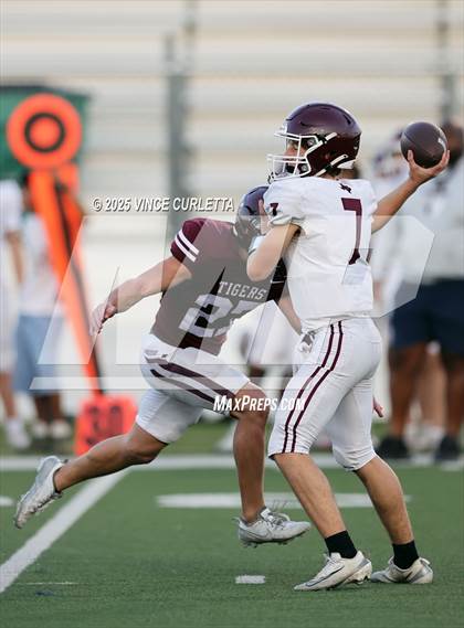 Thumbnail 3 in JV: Austin @ Dripping Springs photogallery.