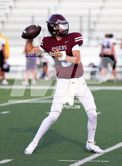 Thumbnail 3 in JV: Austin @ Dripping Springs photogallery.
