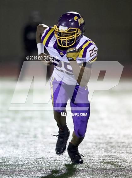 Thumbnail 3 in Oakland Tech @ Skyline (CIF Oakland Section Semifinal) photogallery.