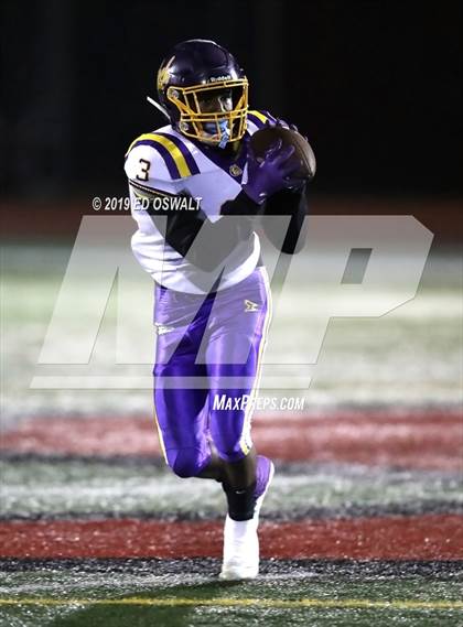 Thumbnail 1 in Oakland Tech @ Skyline (CIF Oakland Section Semifinal) photogallery.