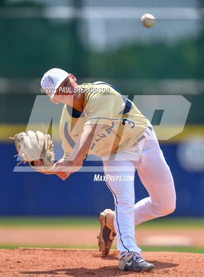 Thumbnail 2 in Mountain Vista vs. Legacy (CHSAA 5A Quarter-Final) photogallery.