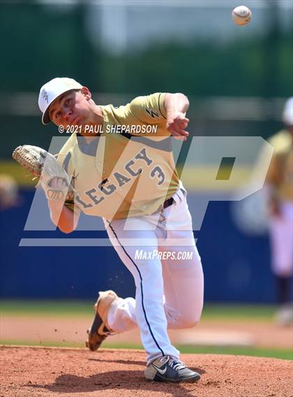 Thumbnail 3 in Mountain Vista vs. Legacy (CHSAA 5A Quarter-Final) photogallery.