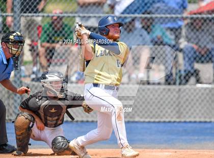Thumbnail 3 in Mountain Vista vs. Legacy (CHSAA 5A Quarter-Final) photogallery.