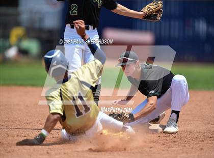 Thumbnail 2 in Mountain Vista vs. Legacy (CHSAA 5A Quarter-Final) photogallery.