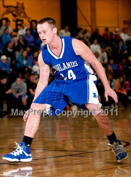 Thumbnail 3 in Highlands vs Newport Central Catholic (36th District Championship) photogallery.