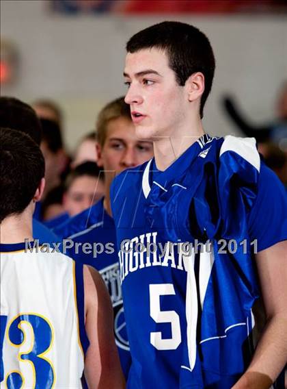 Thumbnail 3 in Highlands vs Newport Central Catholic (36th District Championship) photogallery.