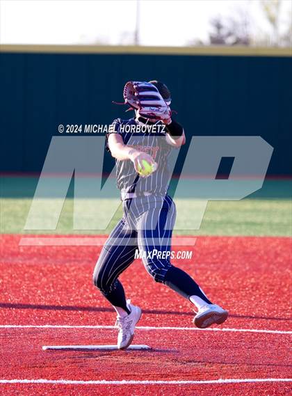 Thumbnail 2 in Aubrey @ Celina photogallery.