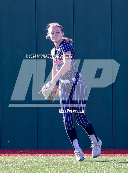 Thumbnail 3 in Aubrey @ Celina photogallery.