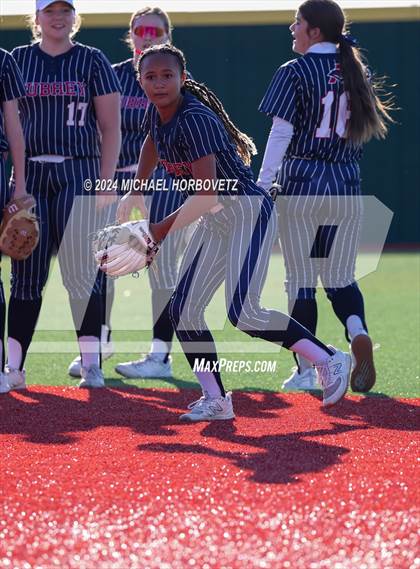 Thumbnail 2 in Aubrey @ Celina photogallery.