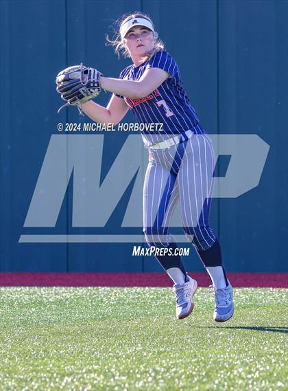 Thumbnail 1 in Aubrey @ Celina photogallery.