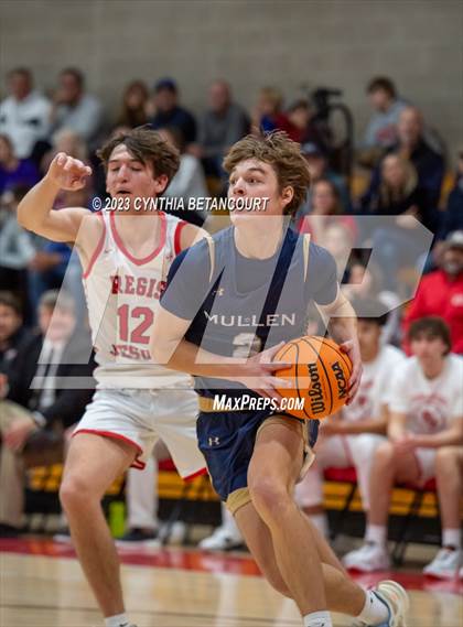 Thumbnail 2 in Regis Jesuit vs Mullen photogallery.