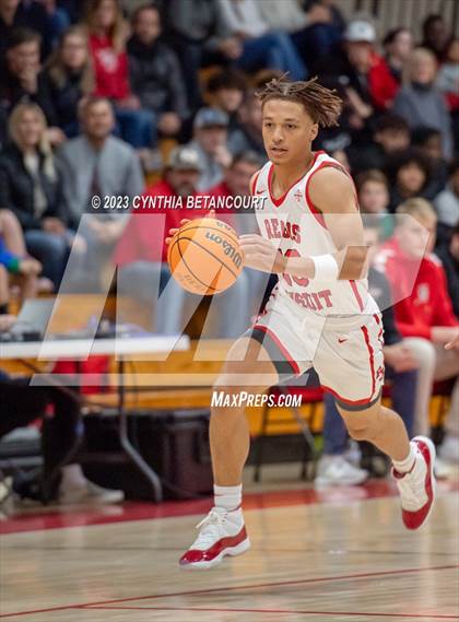 Thumbnail 2 in Regis Jesuit vs Mullen photogallery.