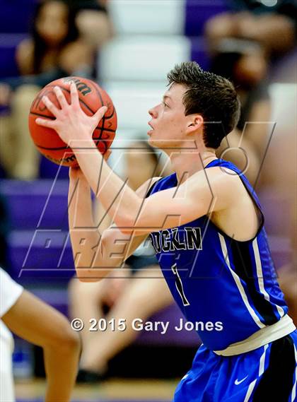 Thumbnail 1 in Rocklin vs Sacramento (CIF SJS D2 Playoff) photogallery.