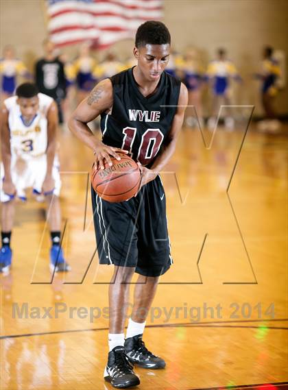 Thumbnail 1 in Sulphur Springs vs Wylie (UIL 4A Bi-District Playoff)  photogallery.