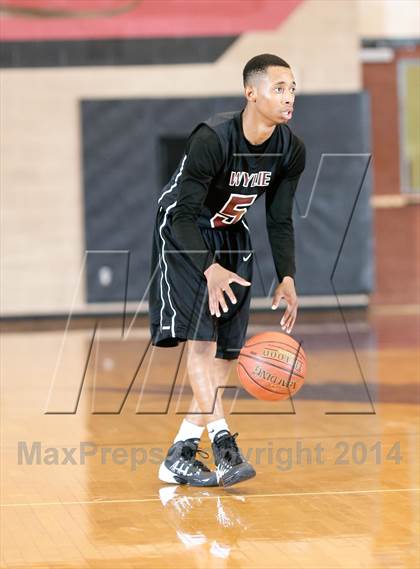 Thumbnail 3 in Sulphur Springs vs Wylie (UIL 4A Bi-District Playoff)  photogallery.