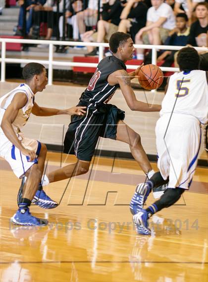 Thumbnail 3 in Sulphur Springs vs Wylie (UIL 4A Bi-District Playoff)  photogallery.