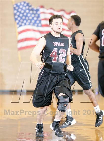 Thumbnail 1 in Sulphur Springs vs Wylie (UIL 4A Bi-District Playoff)  photogallery.
