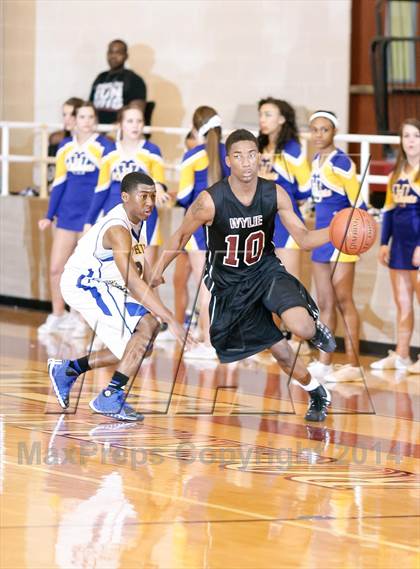 Thumbnail 3 in Sulphur Springs vs Wylie (UIL 4A Bi-District Playoff)  photogallery.