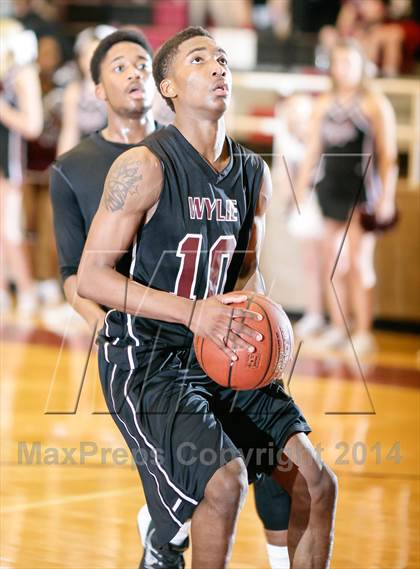 Thumbnail 1 in Sulphur Springs vs Wylie (UIL 4A Bi-District Playoff)  photogallery.