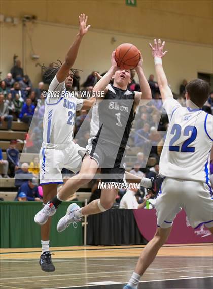 Thumbnail 2 in Saratoga Springs vs. Shenendehowa photogallery.