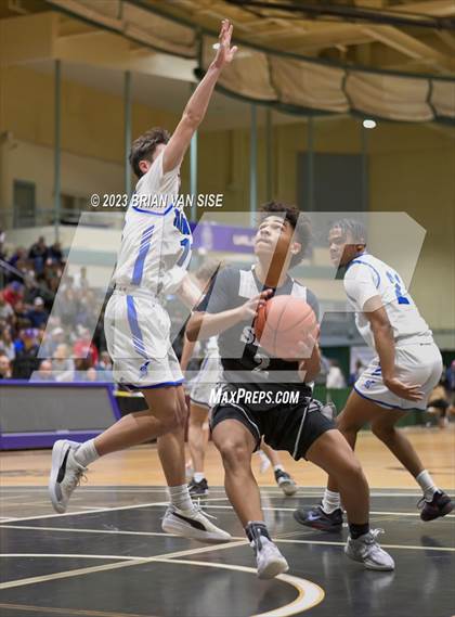 Thumbnail 1 in Saratoga Springs vs. Shenendehowa photogallery.