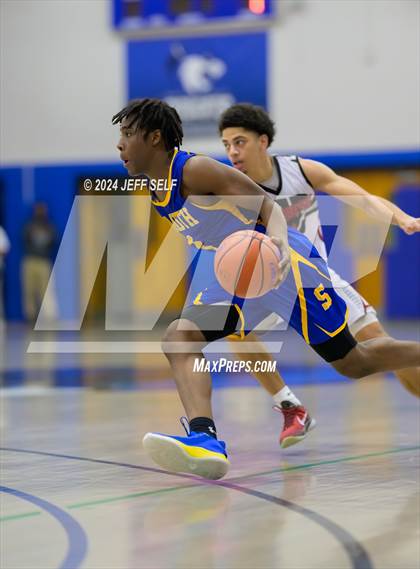 Thumbnail 1 in Hampton vs. Oscar Smith photogallery.