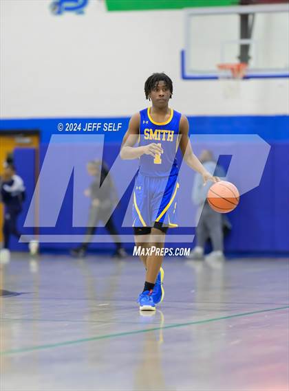 Thumbnail 1 in Hampton vs. Oscar Smith photogallery.