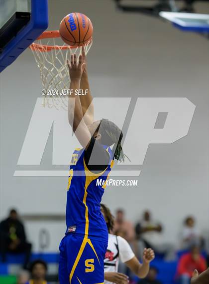 Thumbnail 2 in Hampton vs. Oscar Smith photogallery.