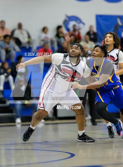 Thumbnail 2 in Hampton vs. Oscar Smith photogallery.