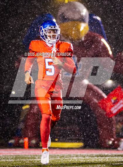 Thumbnail 2 in San Juan Hills @ Los Alamitos (CIF Southern Section Division 2 Quarterfinals) photogallery.