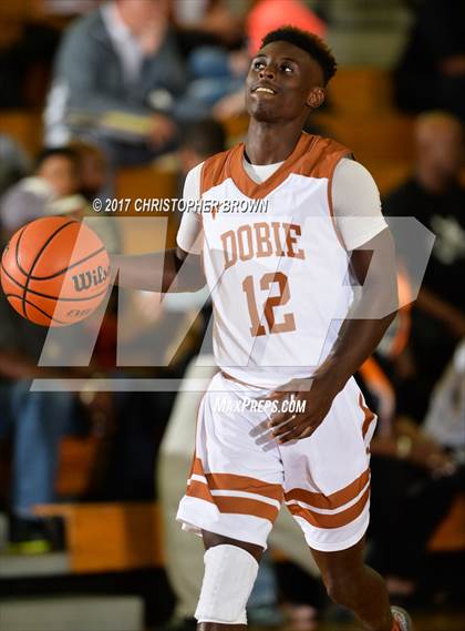 Thumbnail 1 in Katy Taylor vs Dobie (McDonald's Texas Invitational) photogallery.