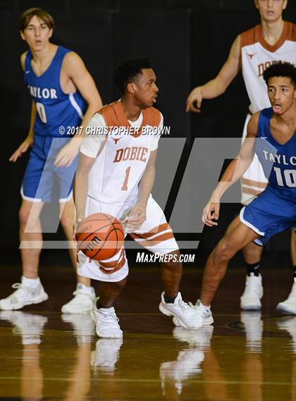 Thumbnail 3 in Katy Taylor vs Dobie (McDonald's Texas Invitational) photogallery.