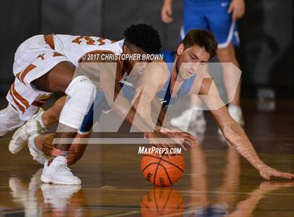 Thumbnail 2 in Katy Taylor vs Dobie (McDonald's Texas Invitational) photogallery.