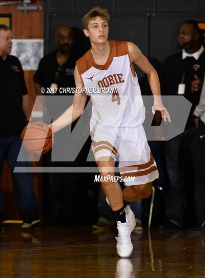 Thumbnail 2 in Katy Taylor vs Dobie (McDonald's Texas Invitational) photogallery.