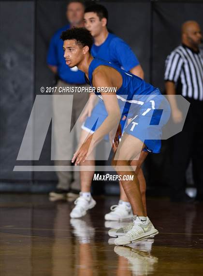 Thumbnail 3 in Katy Taylor vs Dobie (McDonald's Texas Invitational) photogallery.