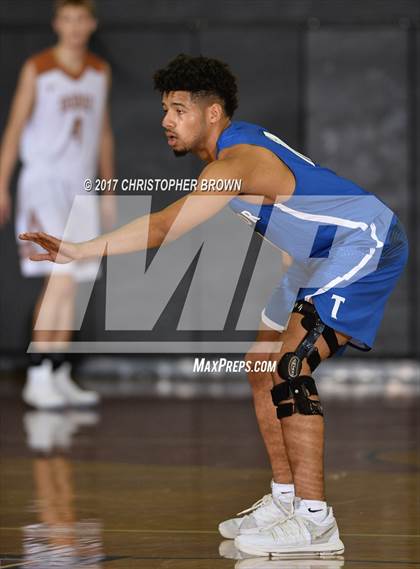 Thumbnail 3 in Katy Taylor vs Dobie (McDonald's Texas Invitational) photogallery.