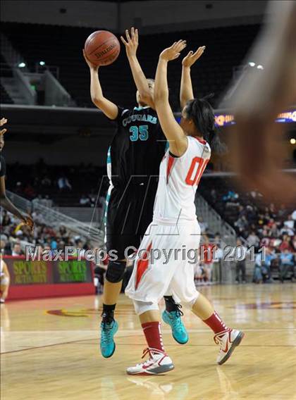 Thumbnail 1 in Canyon Springs vs. Mater Dei (CIF SoCal D1 Regional Final) photogallery.