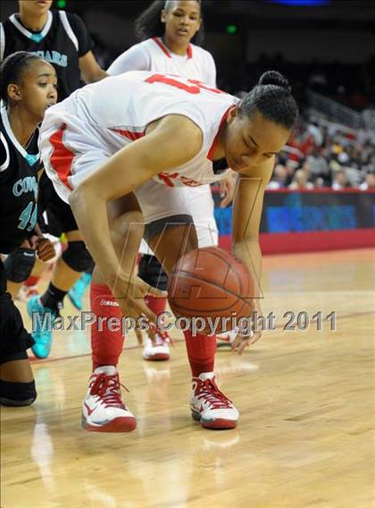 Thumbnail 1 in Canyon Springs vs. Mater Dei (CIF SoCal D1 Regional Final) photogallery.