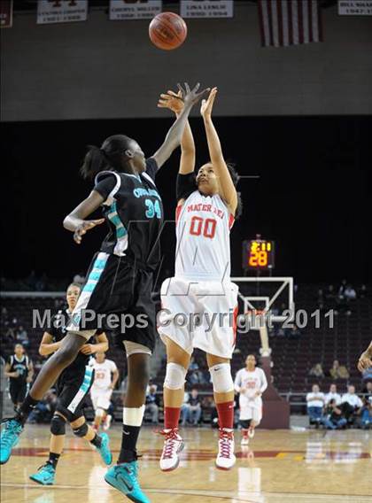 Thumbnail 2 in Canyon Springs vs. Mater Dei (CIF SoCal D1 Regional Final) photogallery.