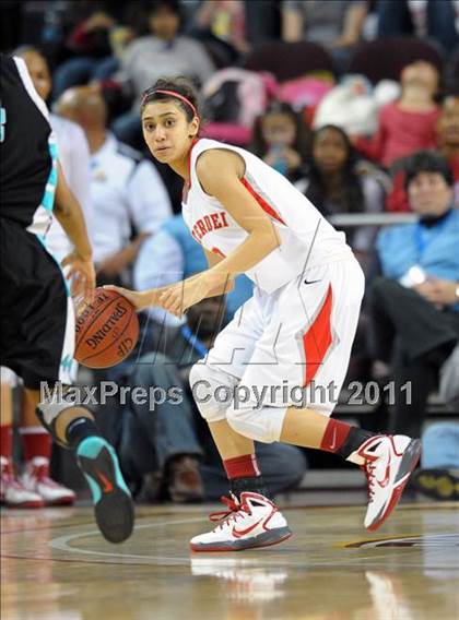 Thumbnail 1 in Canyon Springs vs. Mater Dei (CIF SoCal D1 Regional Final) photogallery.